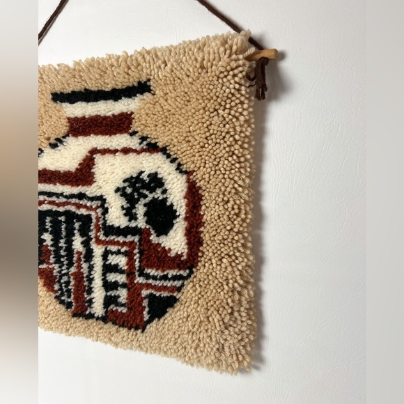 70s Handmade Southwest Pottery Latch Hook Wall Hanging - Picture 3 of 6